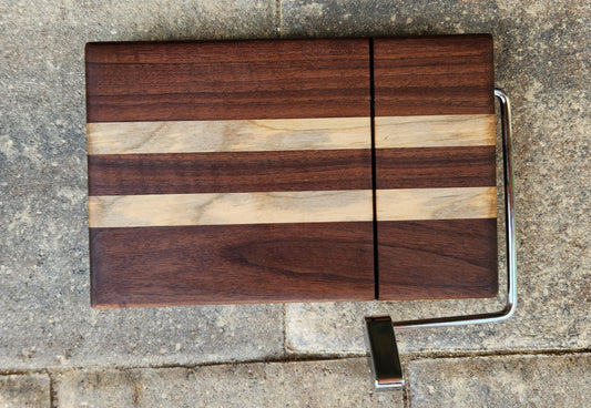 Cheeseboard Slicer - Walnut/Maple