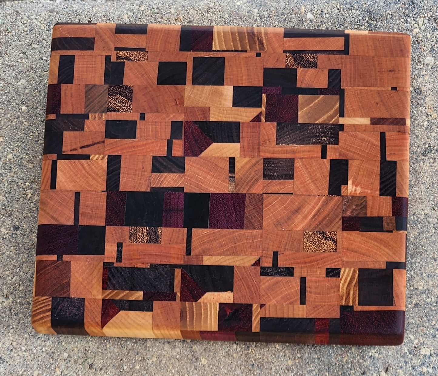 Chaotic Pattern Cutting Board - Small/Thick