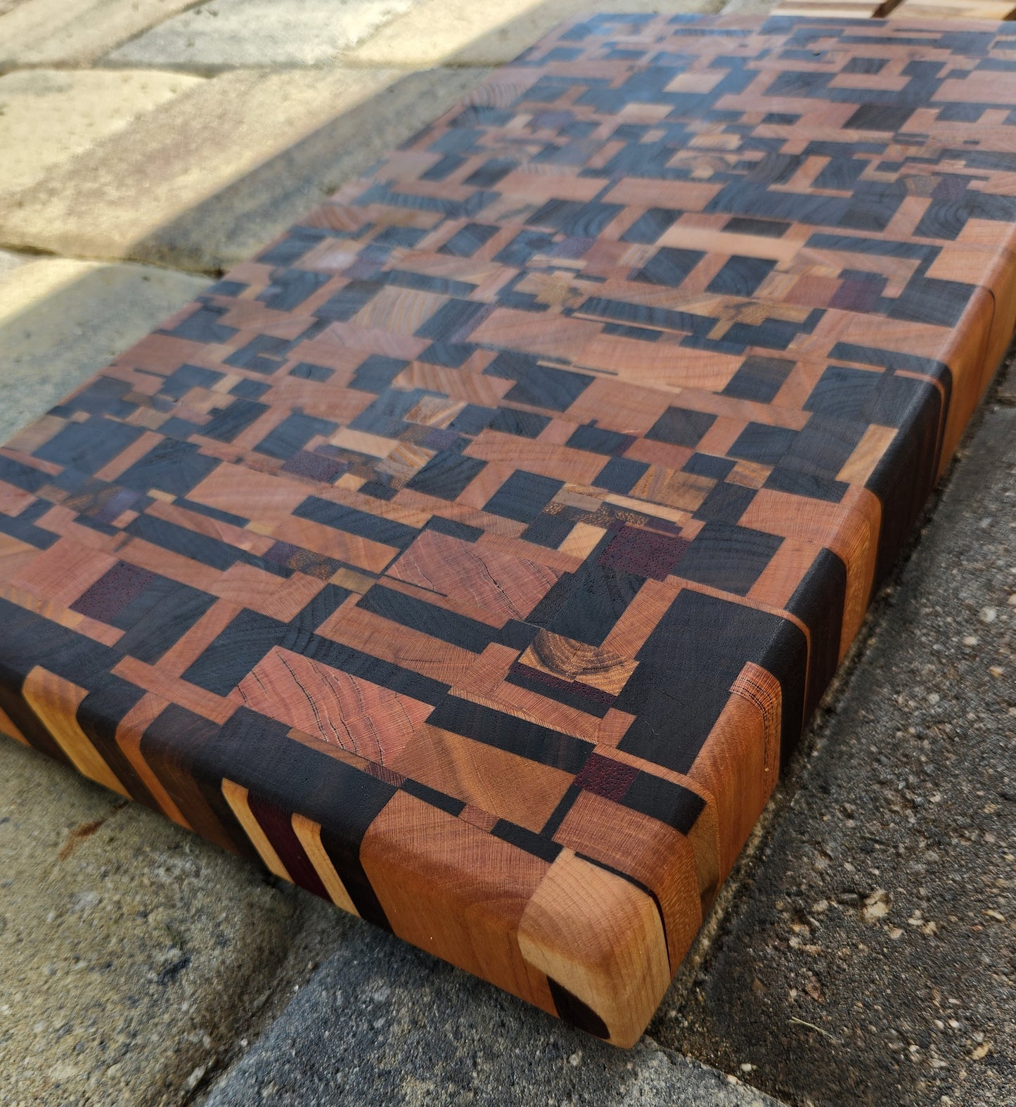 Chaotic Pattern Cutting Board - Medium/Thick